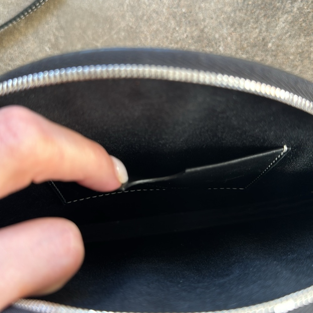 Orseund Iris Black Leather Round Crossbody Purse 48/60 - Picture 7 of 7